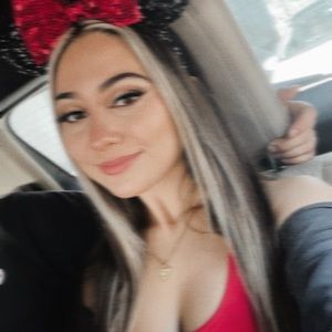 Meet your Posher, Gweneth